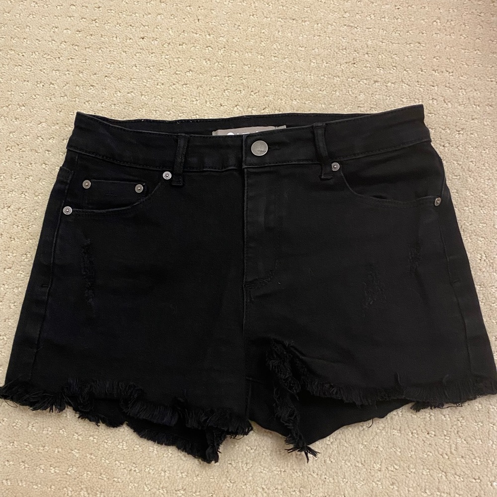 Black tractr kids size 14 jean shorts!